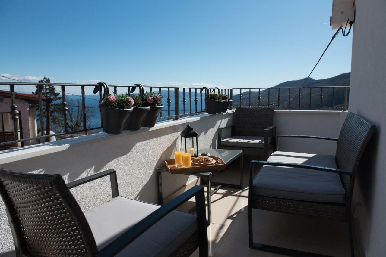 Lola Apartment Veprinac Екстериор снимка