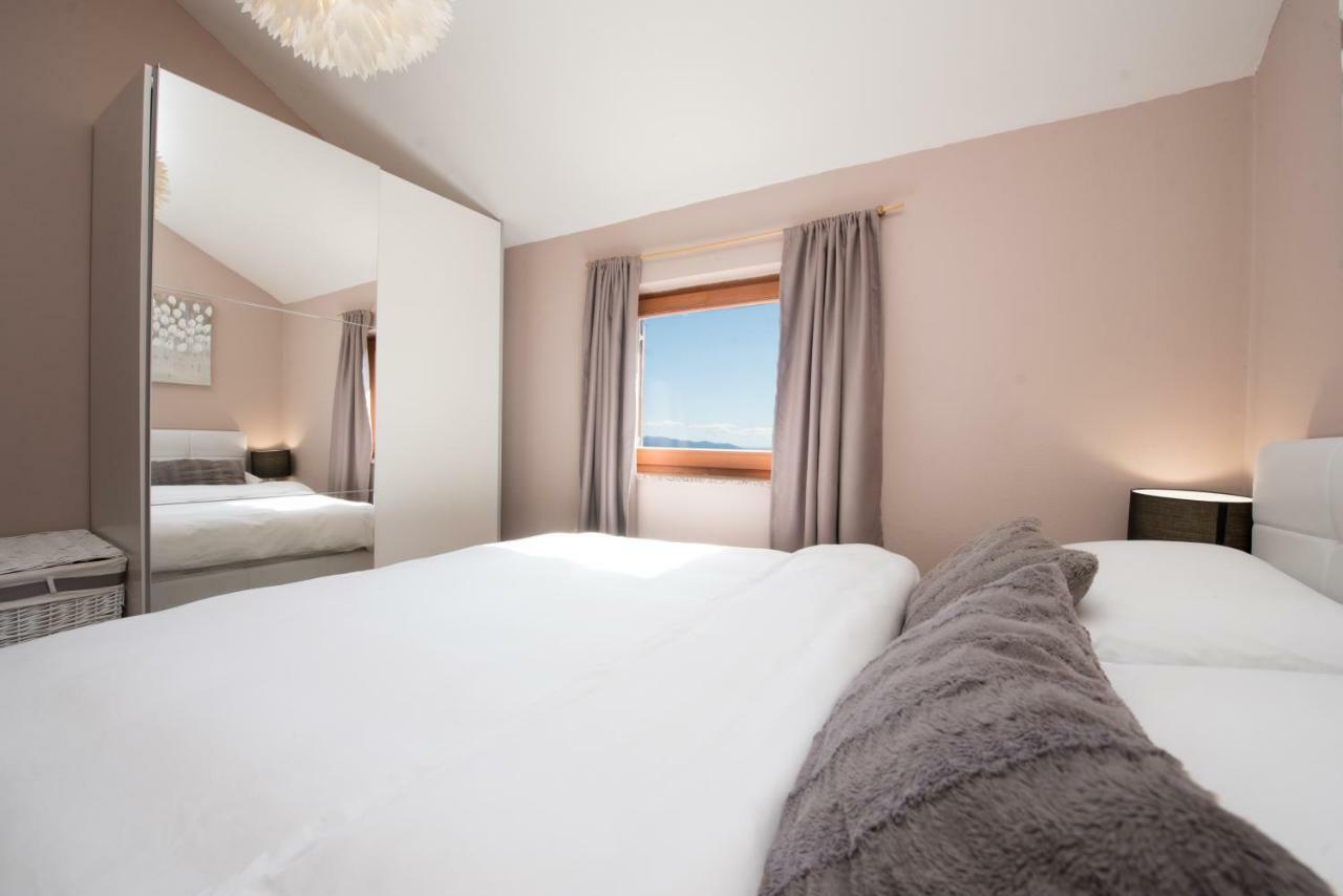 Lola Apartment Veprinac Екстериор снимка