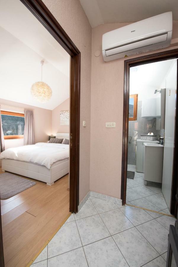 Lola Apartment Veprinac Екстериор снимка
